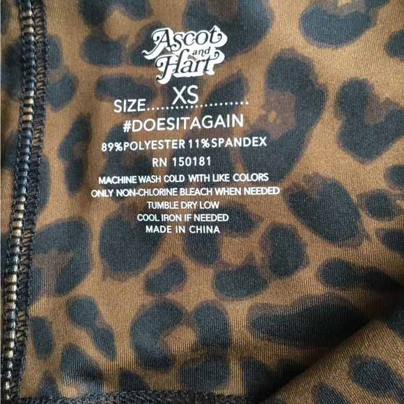 XS cheetah leggings - Picture 3 of 3